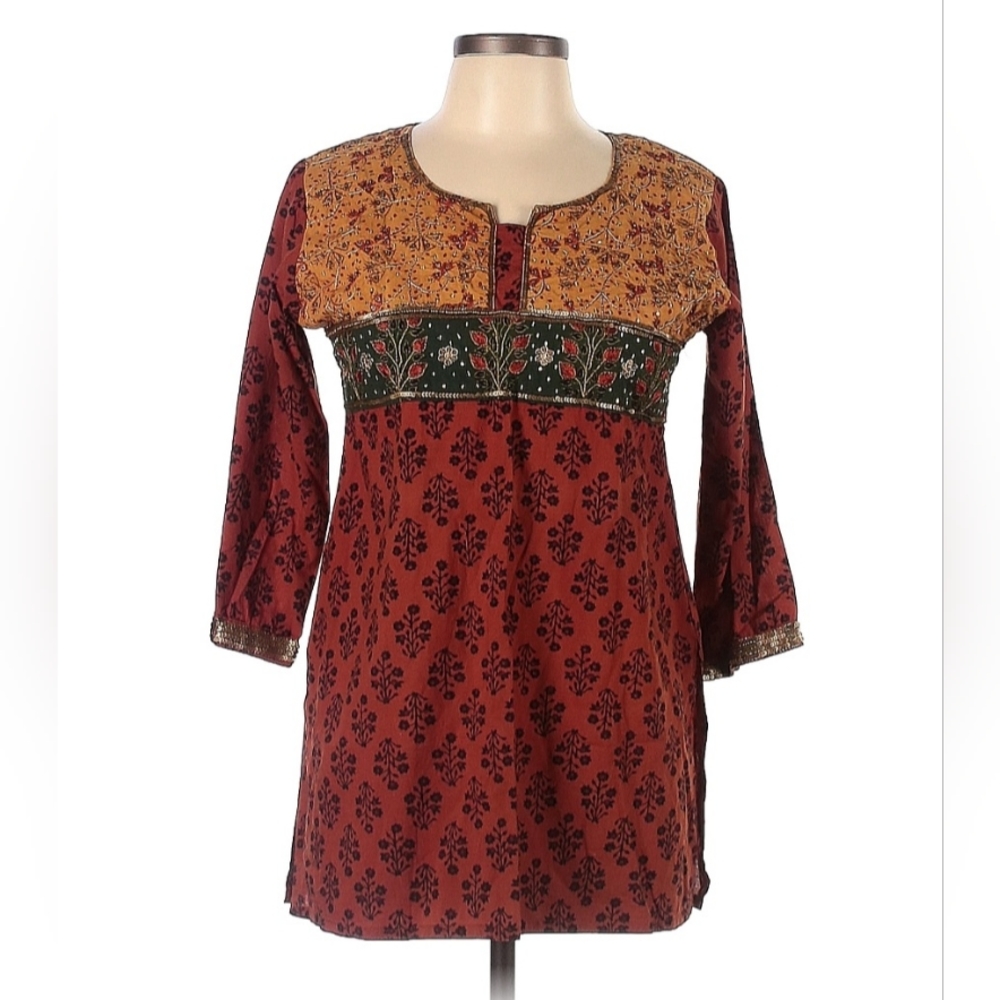 Sabhyata Embroidered Tunic